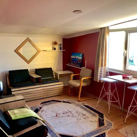 Transit 776 Apartman